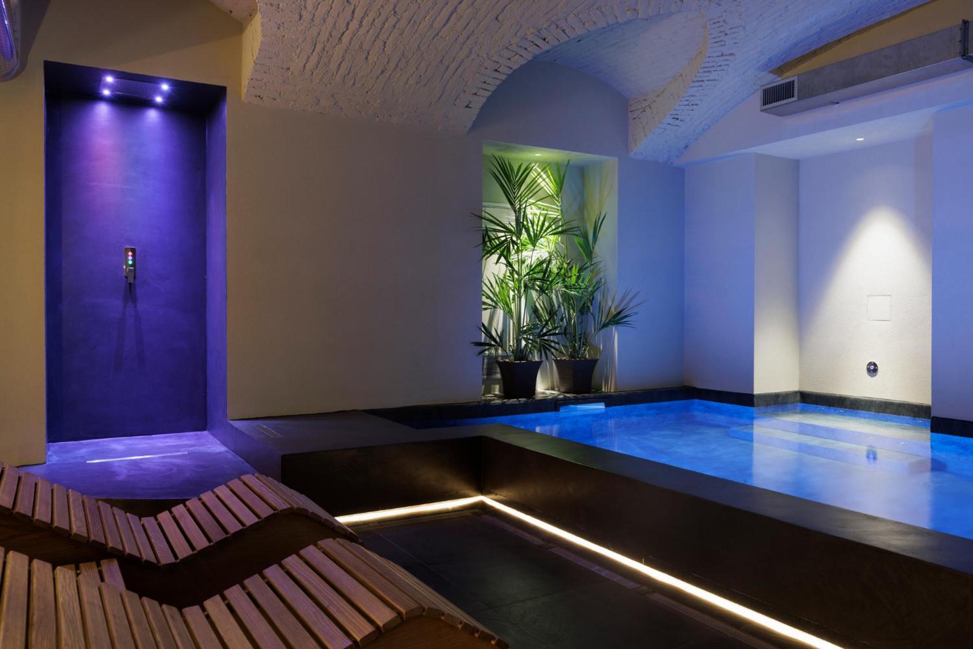 Palazzo Bellezia Luxury Suites & Spa Turin Exterior photo